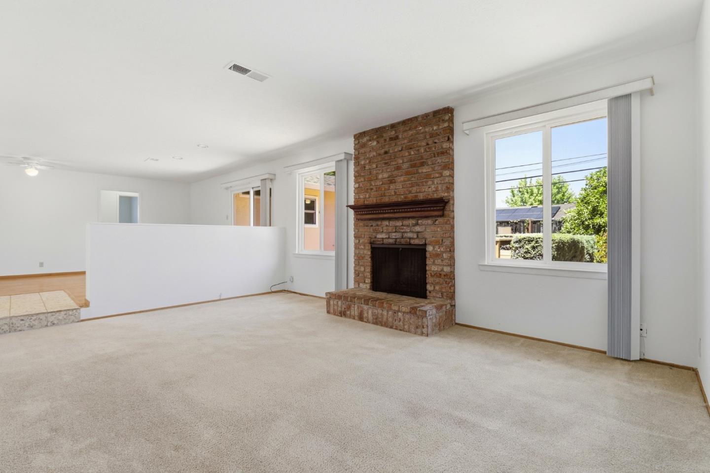 1415 Santa Fe DR
