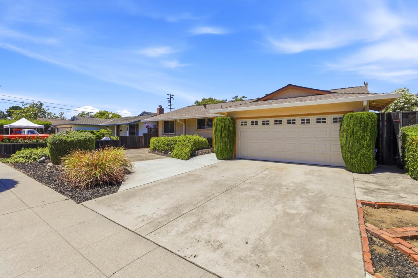 1415 Santa Fe DR