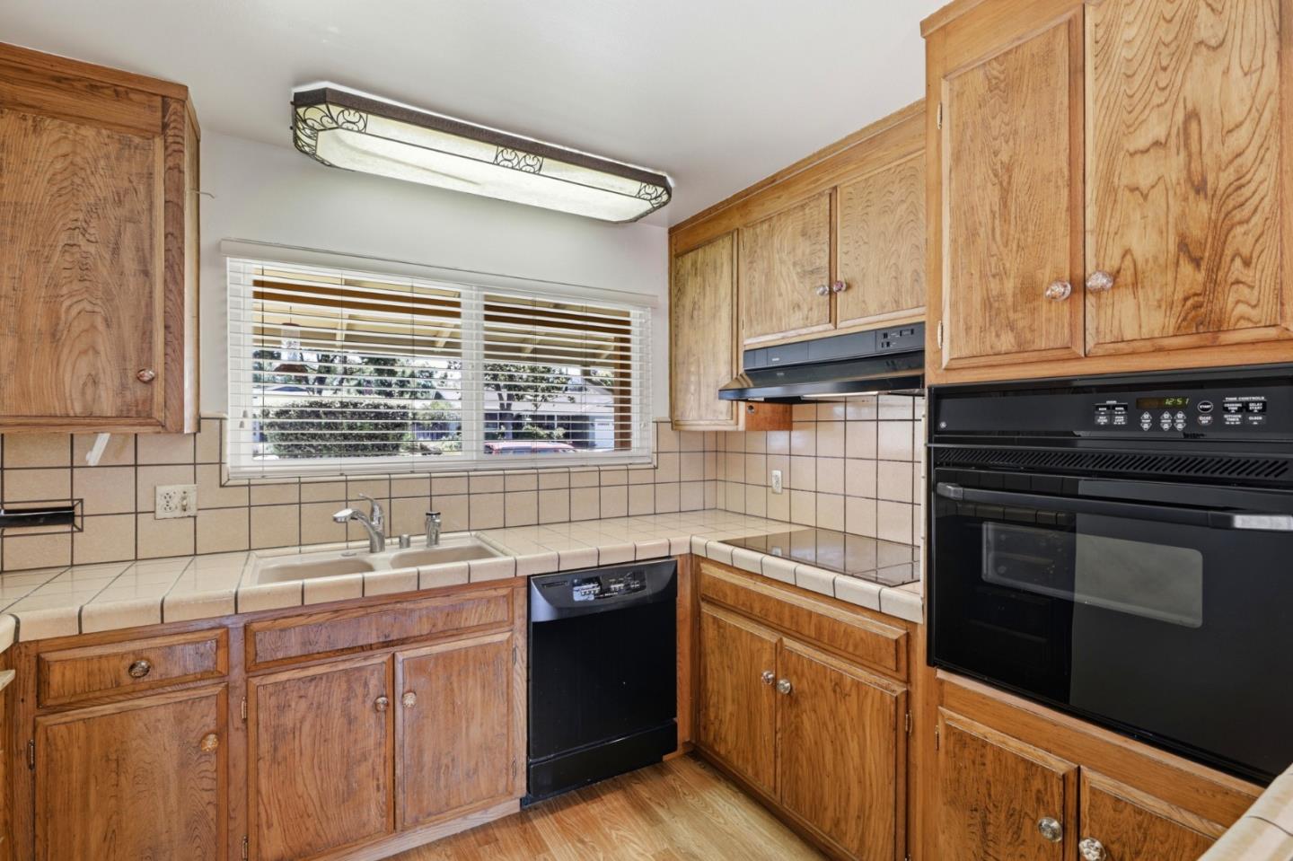 1415 Santa Fe DR