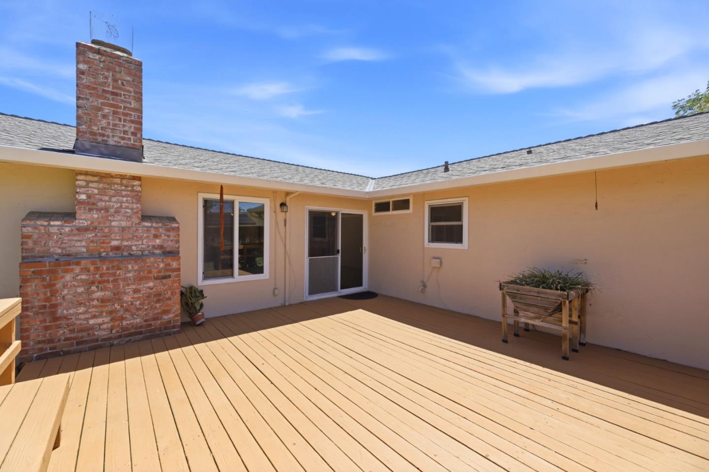 1415 Santa Fe DR