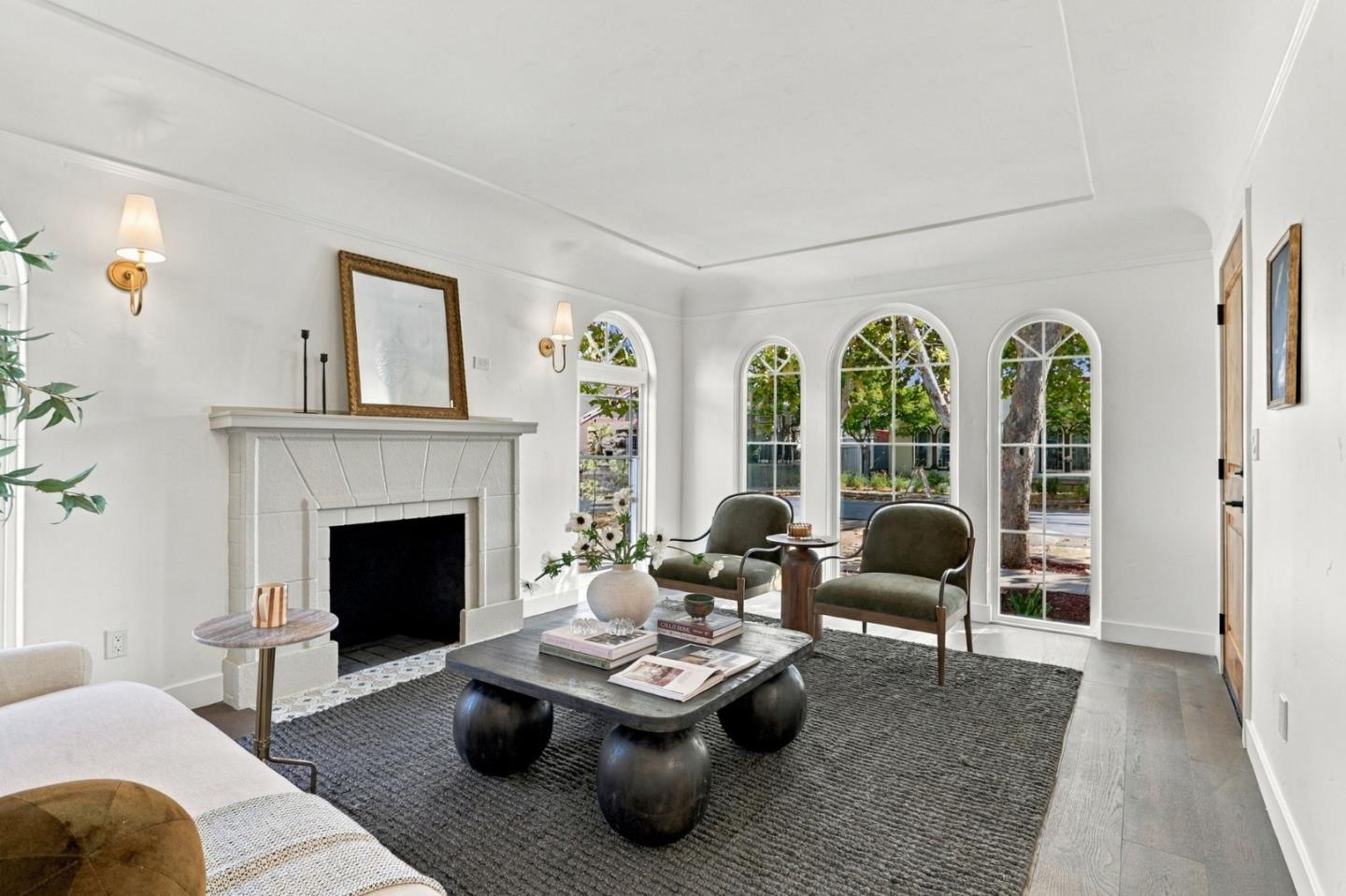 65 Cleaves AVE