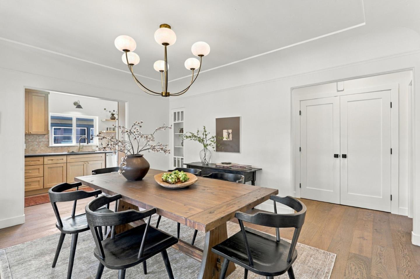 65 Cleaves AVE