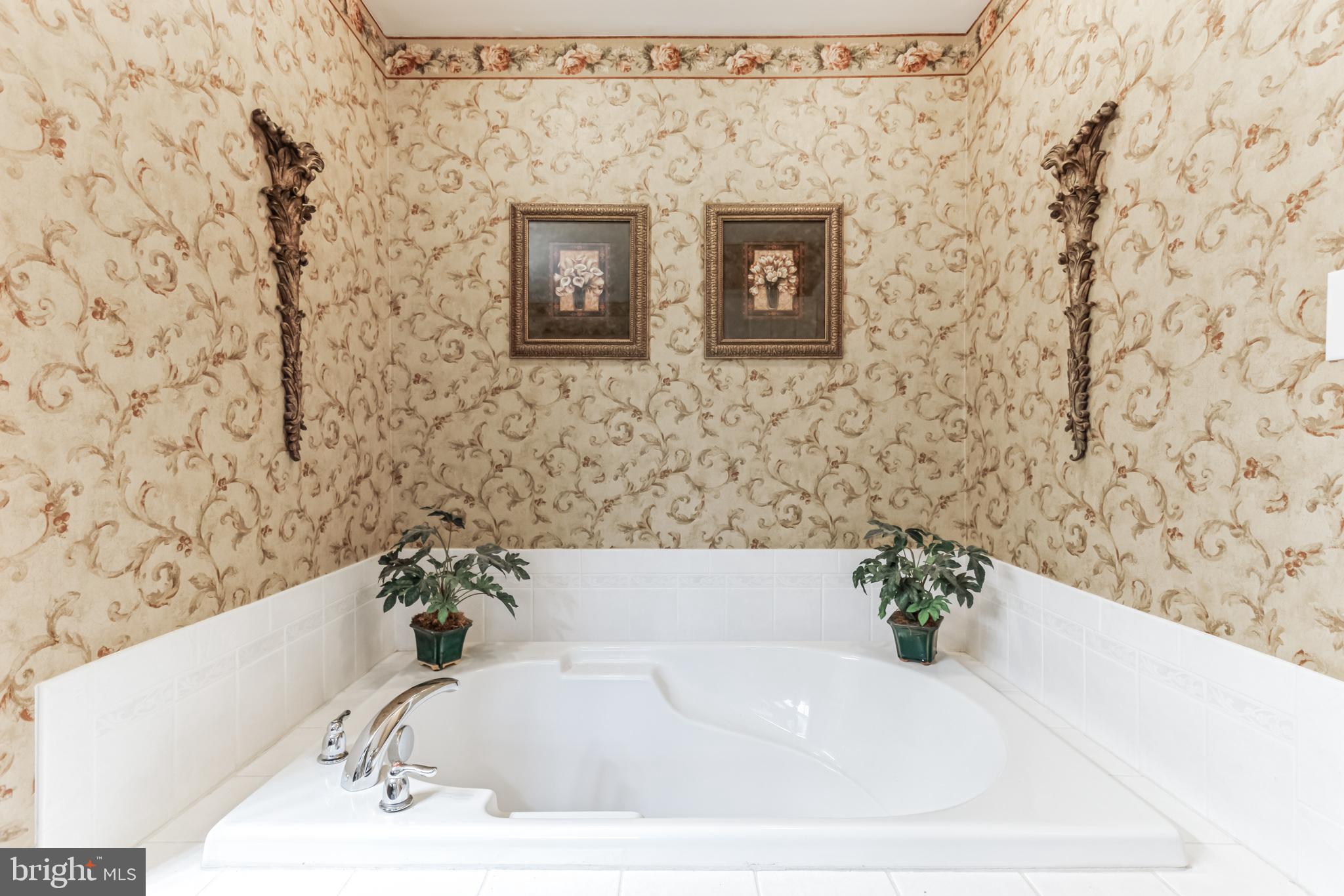 1615 BRIARWOOD DRIVE