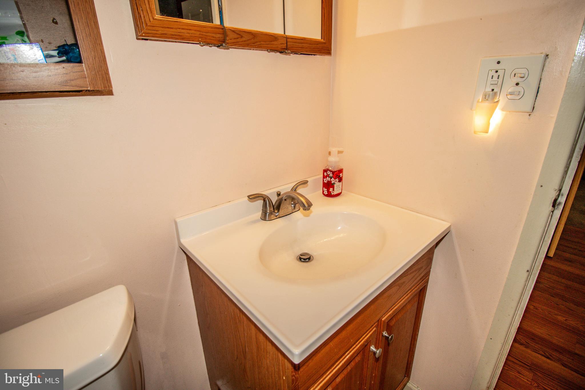 8 STONYBROOK DRIVE E