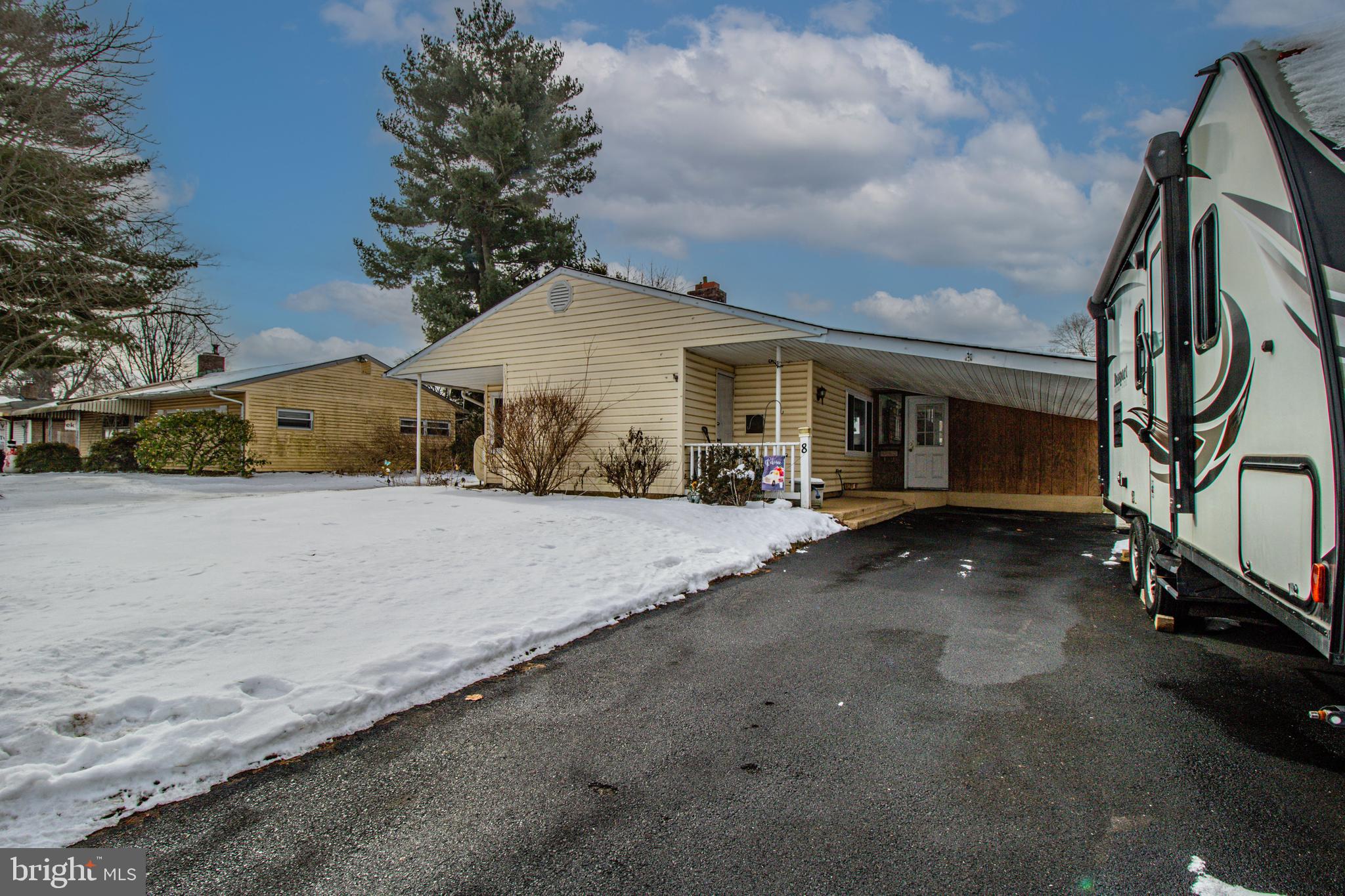 8 STONYBROOK DRIVE E