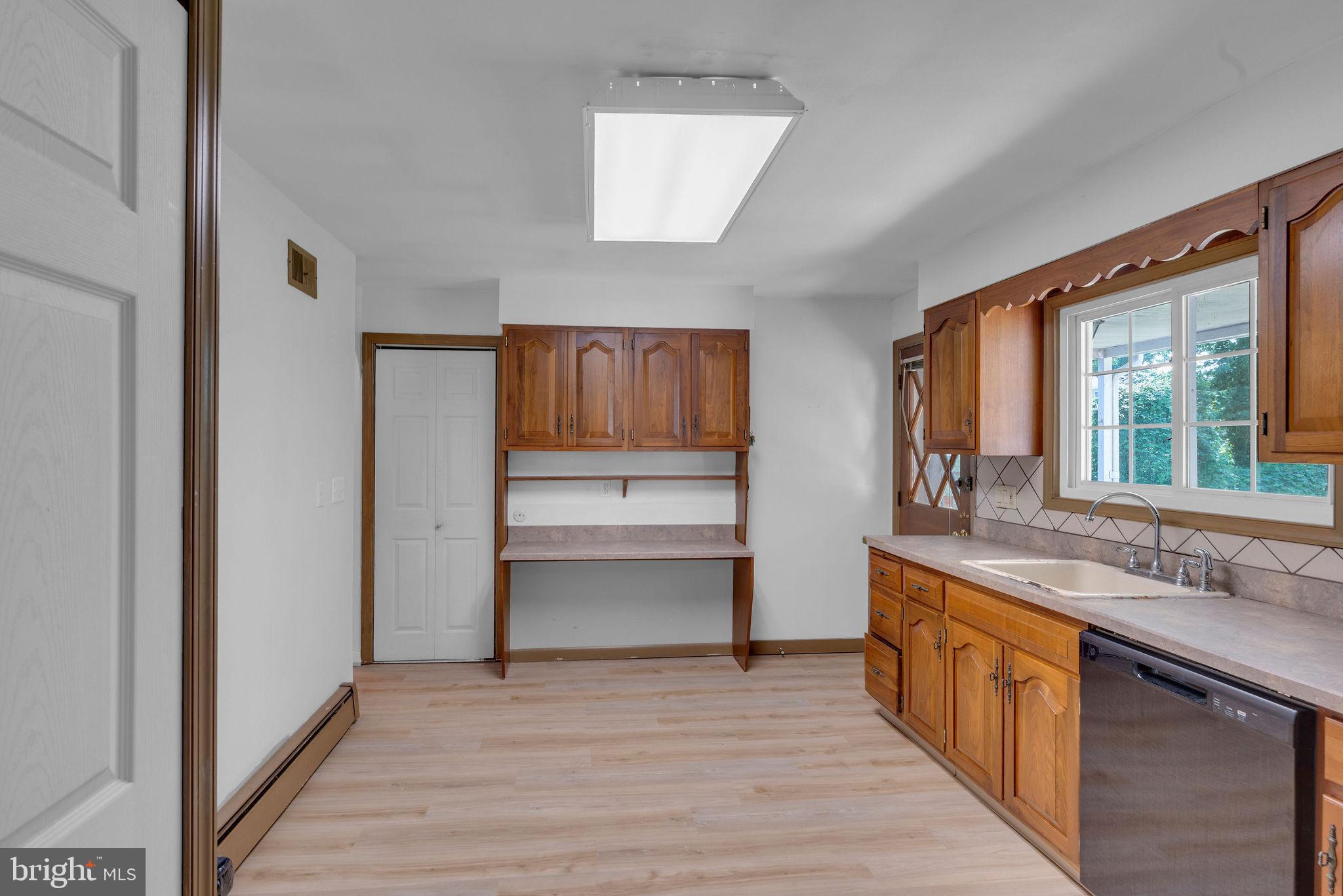 6313 RADCLIFFE STREET