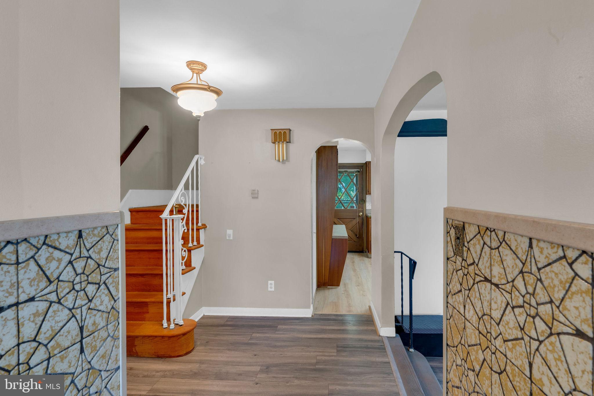 6313 RADCLIFFE STREET