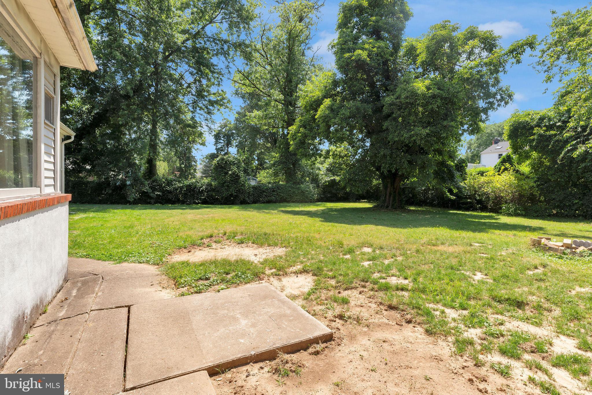 6313 RADCLIFFE STREET