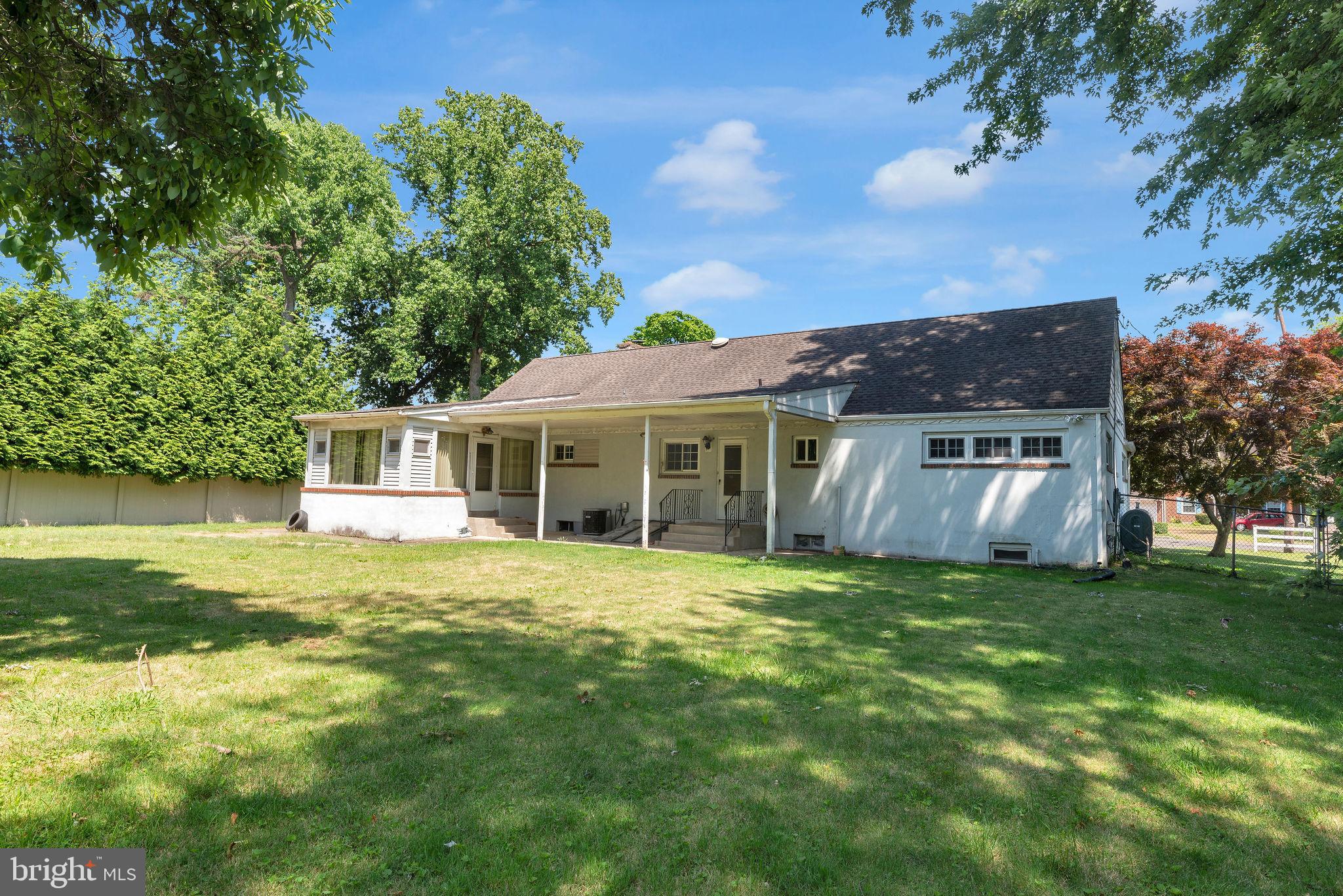 6313 RADCLIFFE STREET