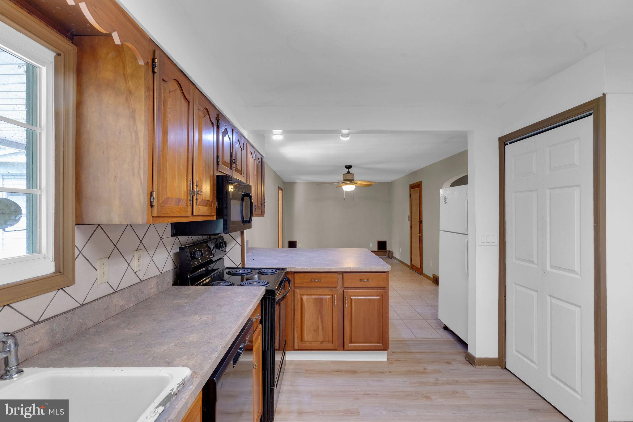 6313 RADCLIFFE STREET