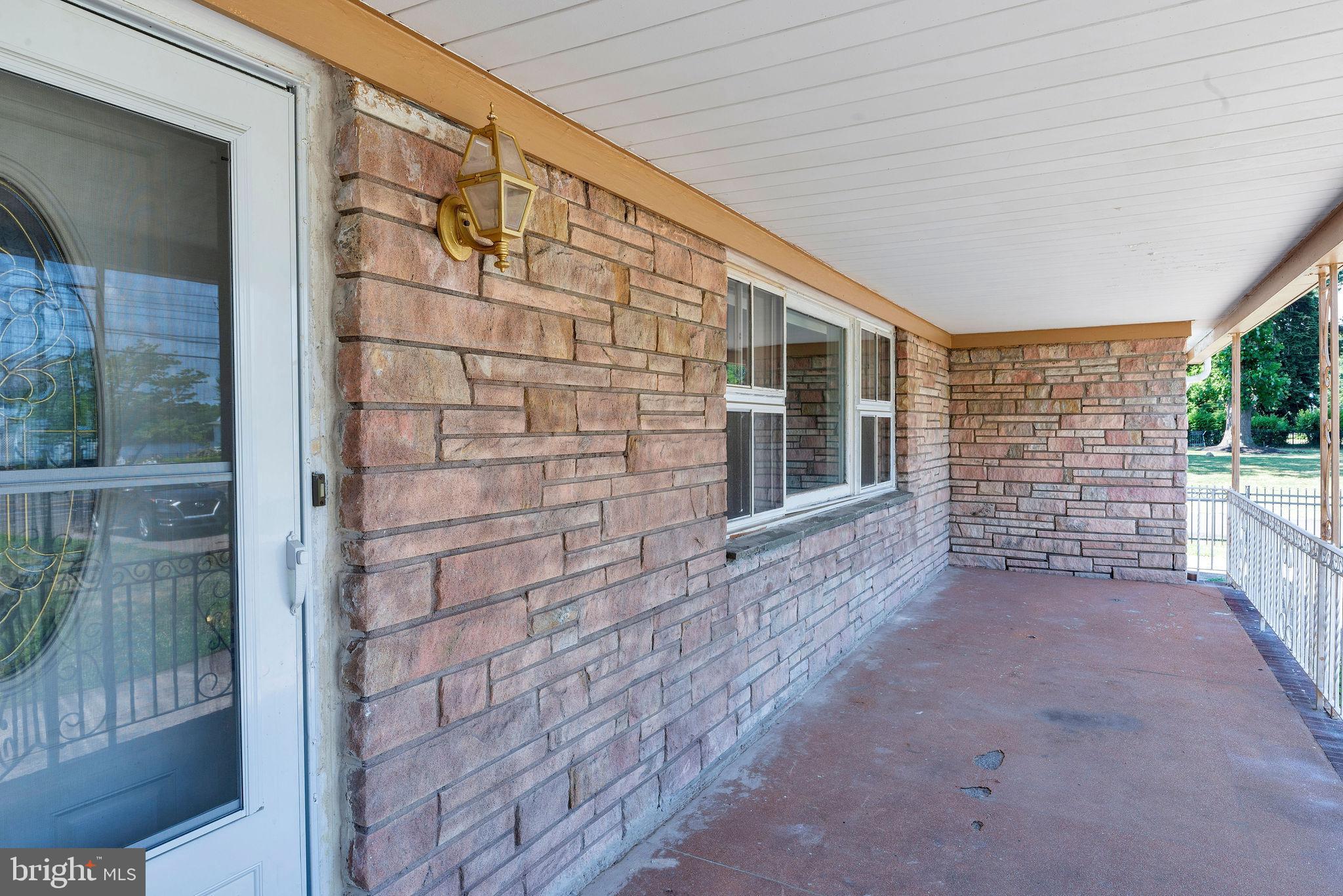 6313 RADCLIFFE STREET