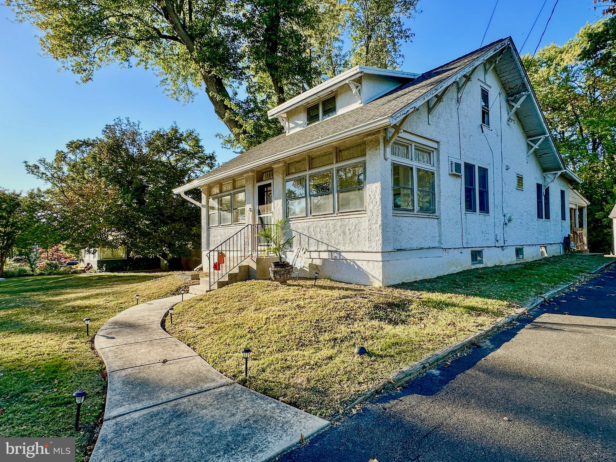 1539 HIGHLAND AVENUE