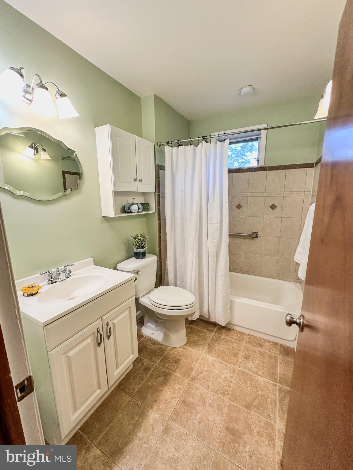 1539 HIGHLAND AVENUE