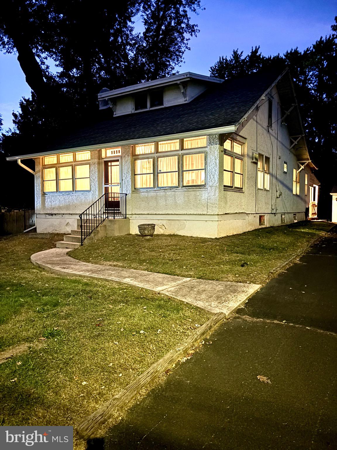 1539 HIGHLAND AVENUE