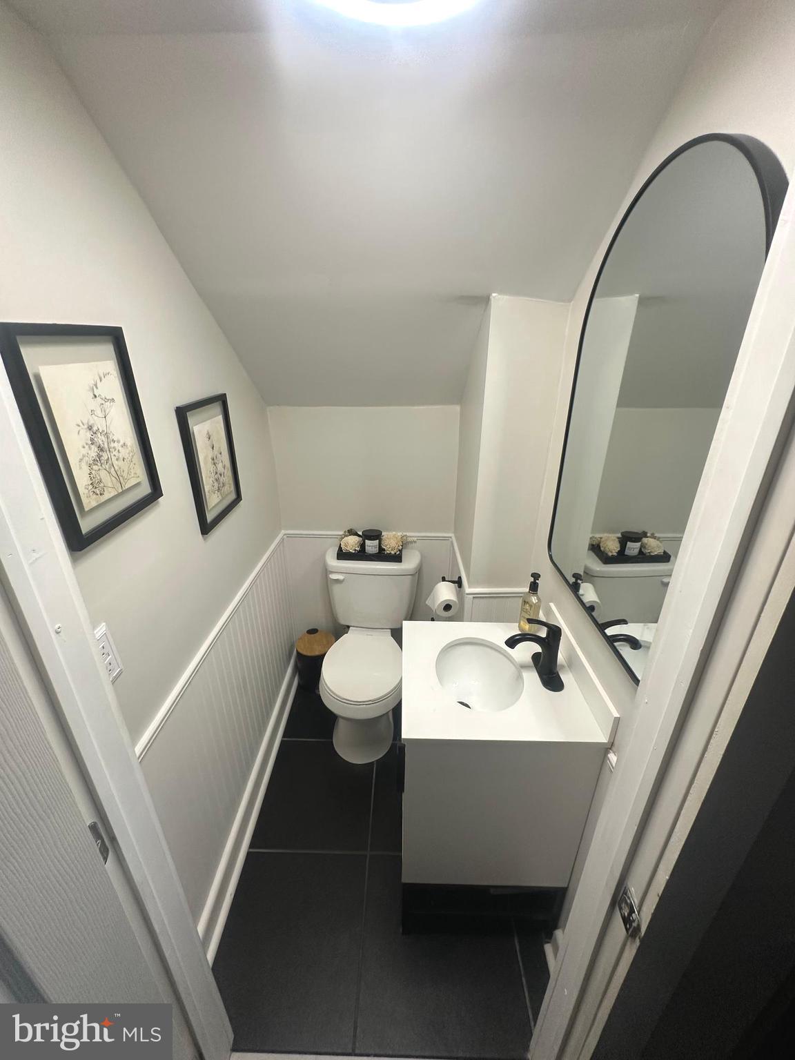 723 NEWPORTVILLE ROAD