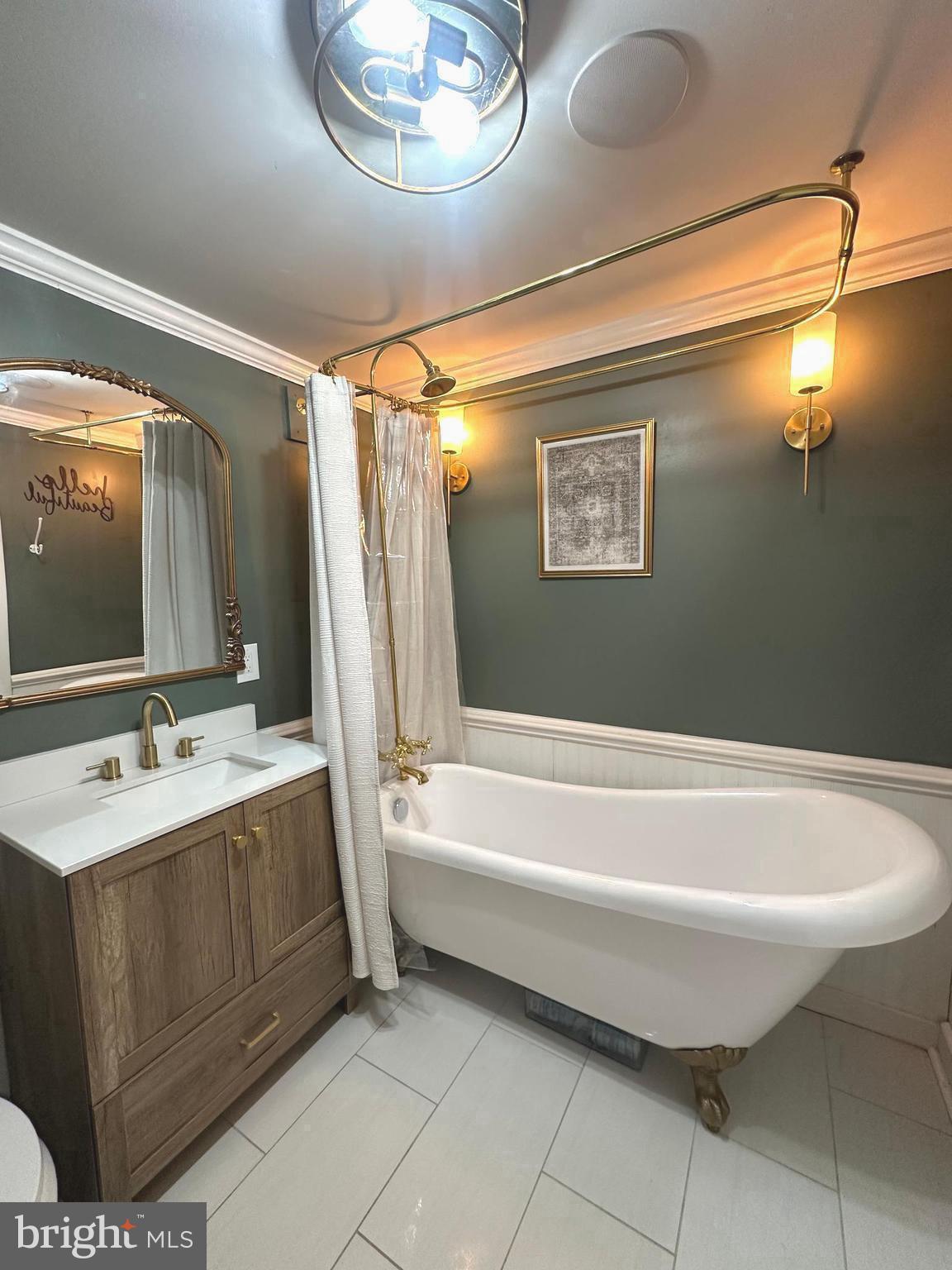 723 NEWPORTVILLE ROAD