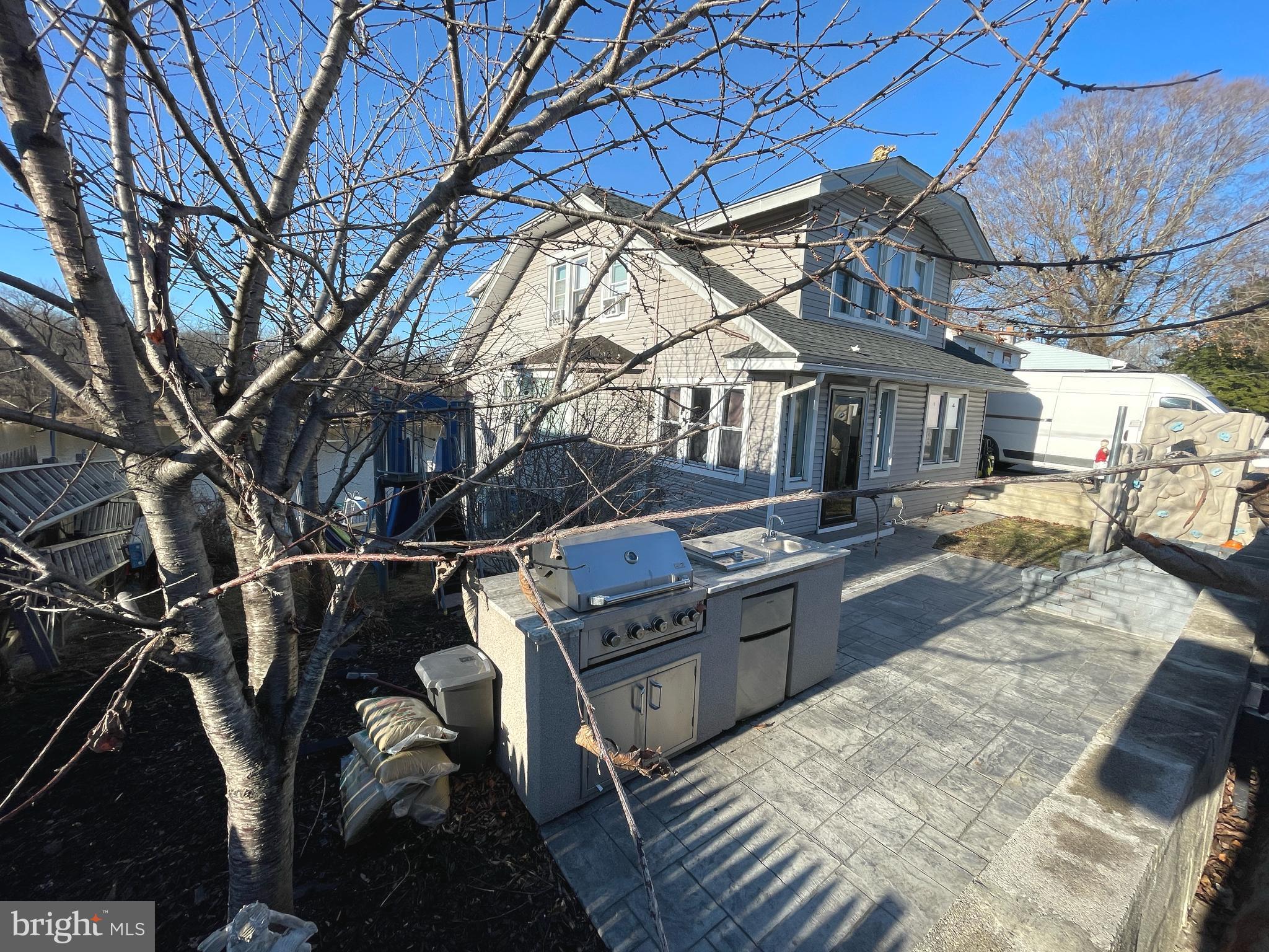 723 NEWPORTVILLE ROAD