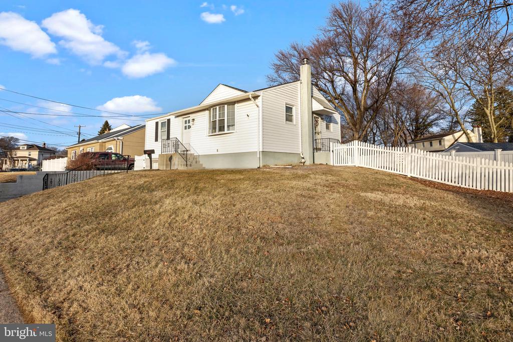719 BELLEVUE AVENUE