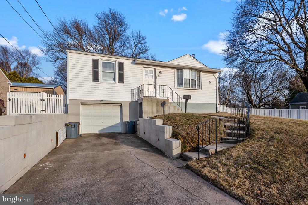 719 BELLEVUE AVENUE