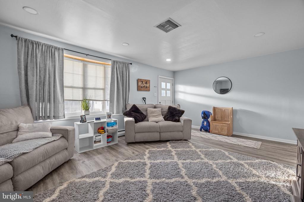 719 BELLEVUE AVENUE