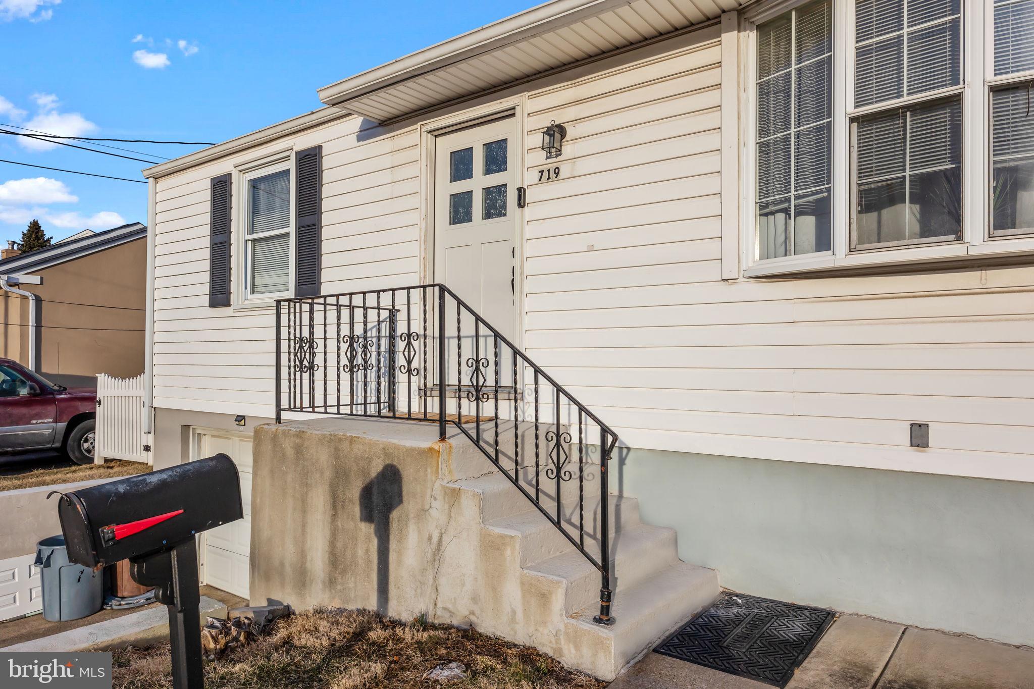 719 BELLEVUE AVENUE