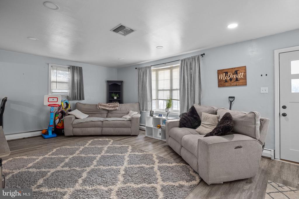 719 BELLEVUE AVENUE