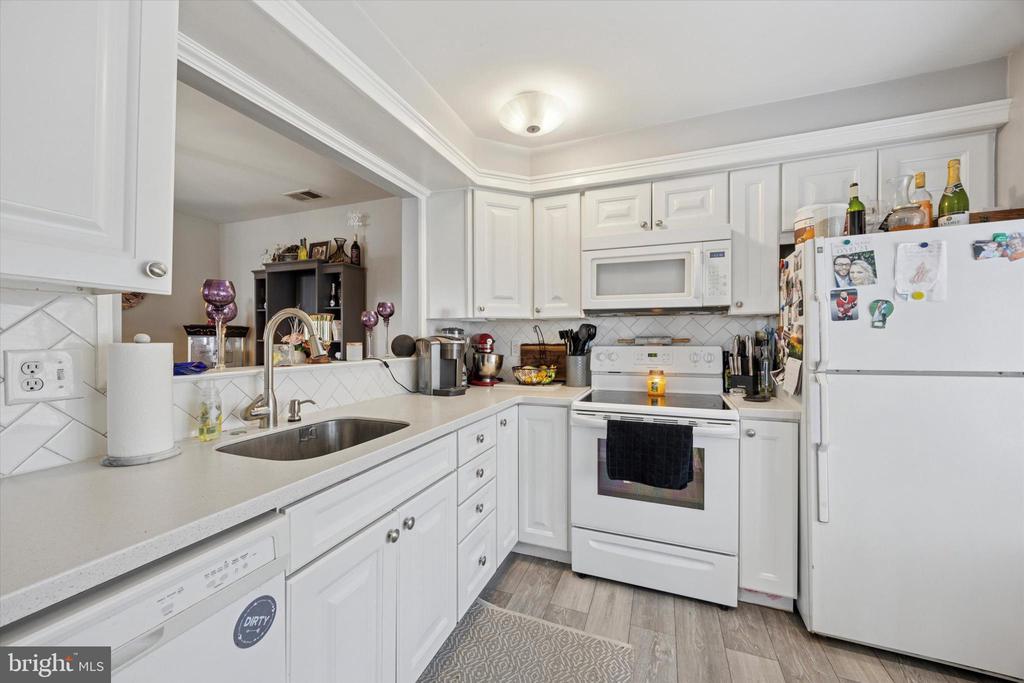 178 DEVON WAY