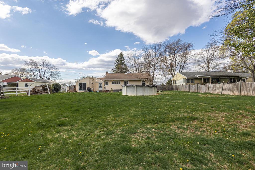 262 E BRANCH ROAD