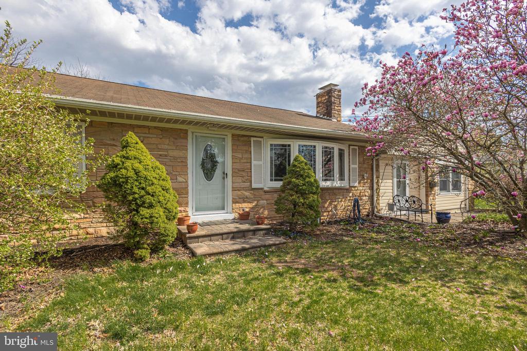 262 E BRANCH ROAD
