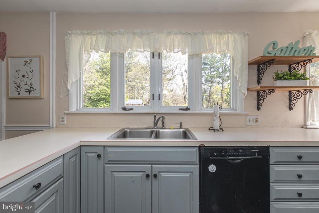262 E BRANCH ROAD