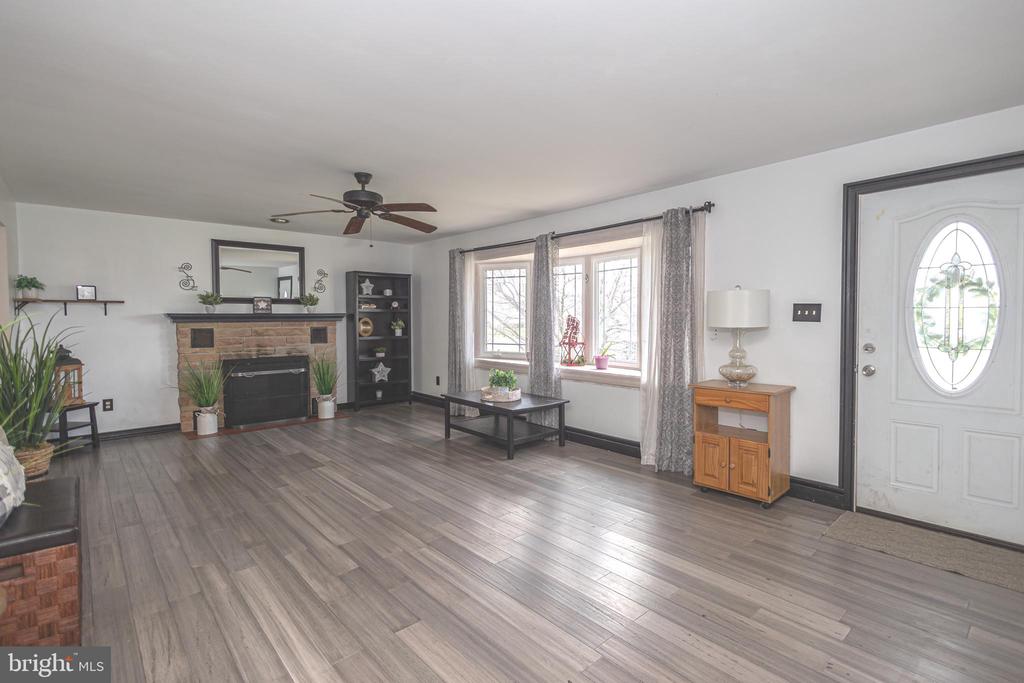 262 E BRANCH ROAD
