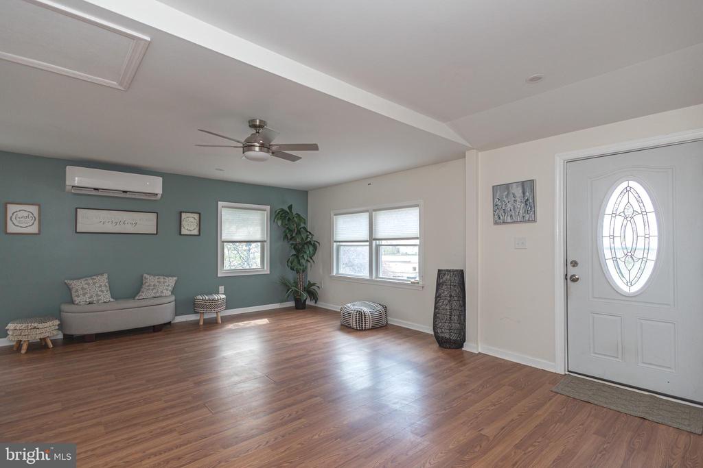 262 E BRANCH ROAD