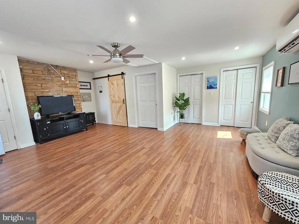 262 E BRANCH ROAD