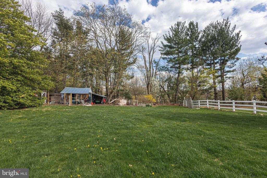 262 E BRANCH ROAD