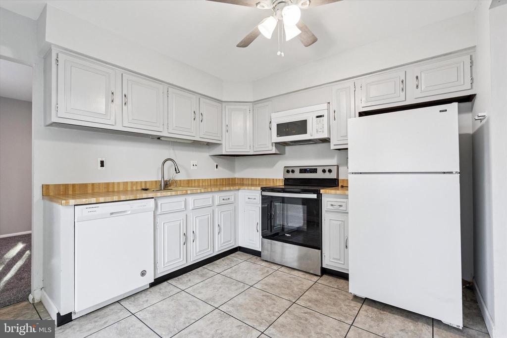 5762 PRESCOTT COURT