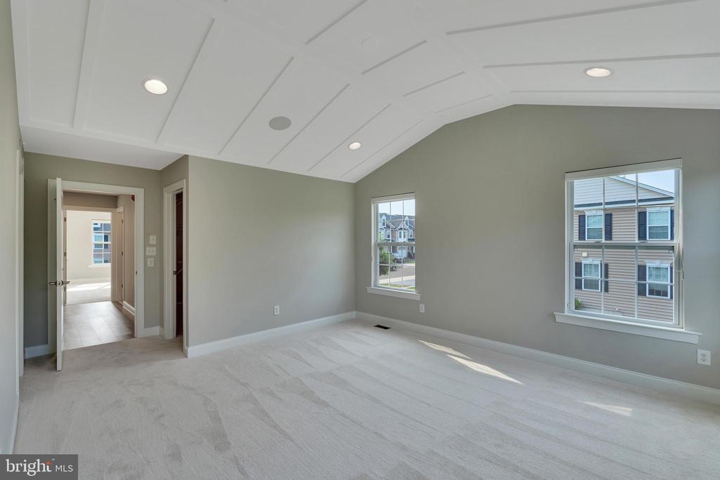 353 W BOULDER DRIVE