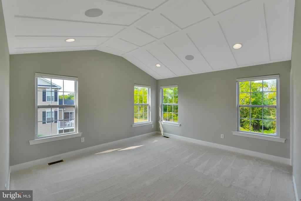 353 W BOULDER DRIVE