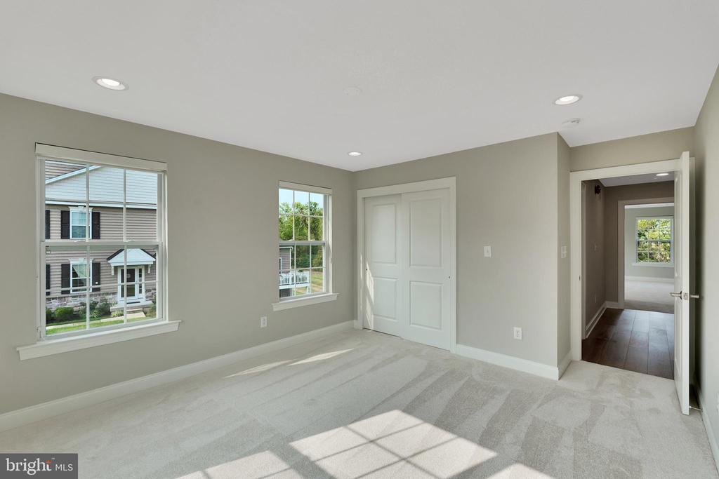 353 W BOULDER DRIVE