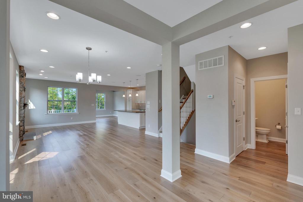 353 W BOULDER DRIVE