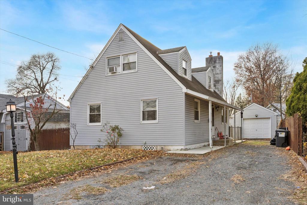820 KEYSTONE STREET