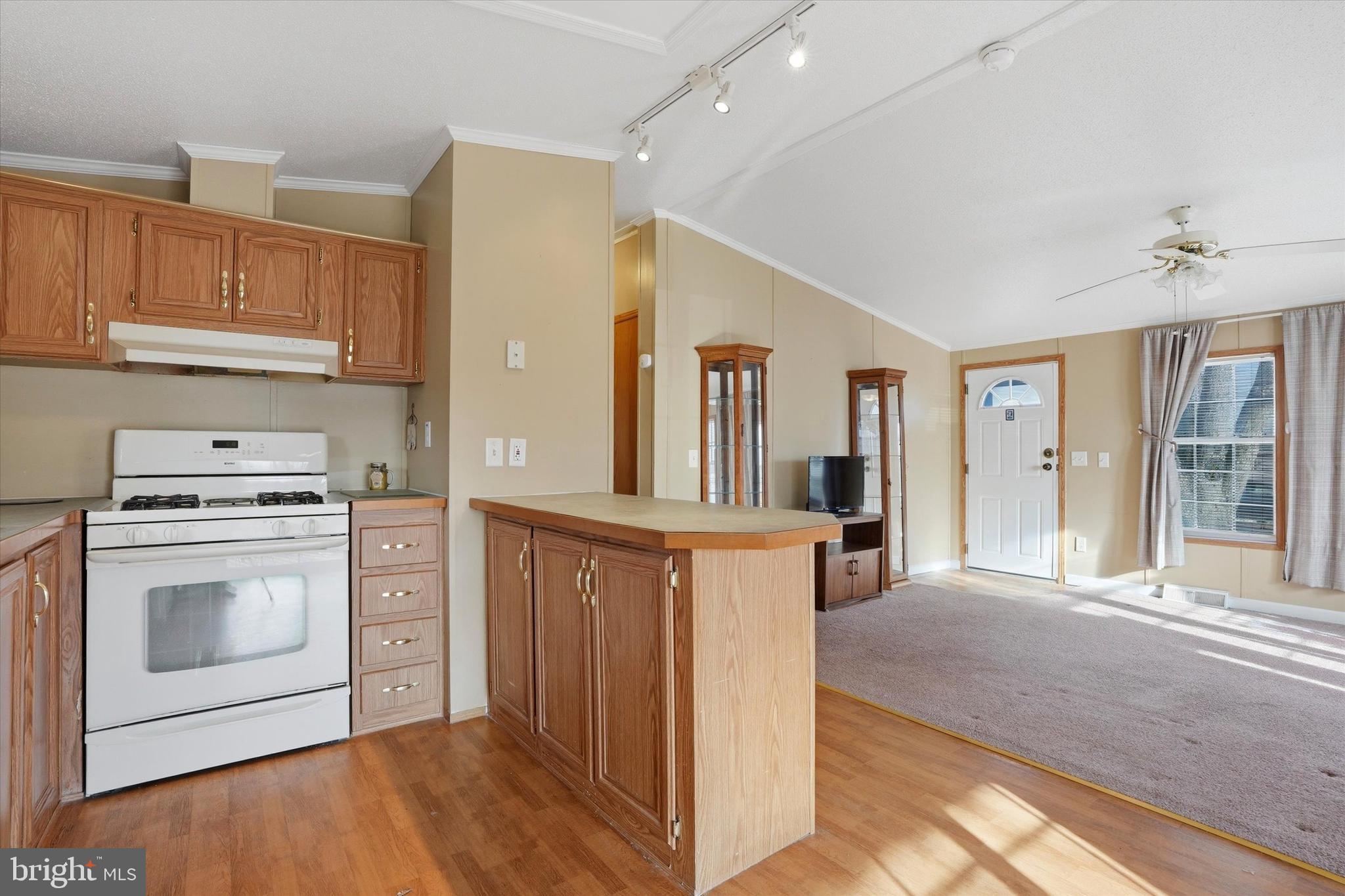 1446 GIBSON ROAD T C-36