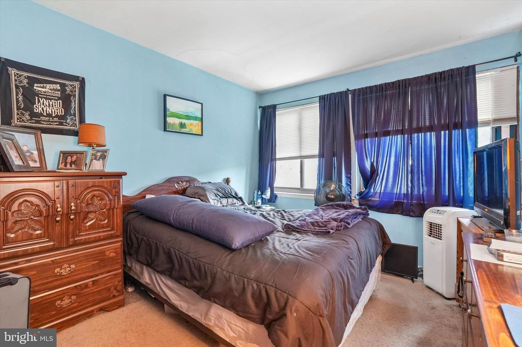 4662 CANTERBURY COURT