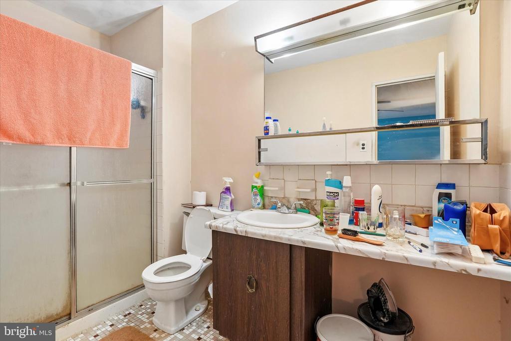 4662 CANTERBURY COURT