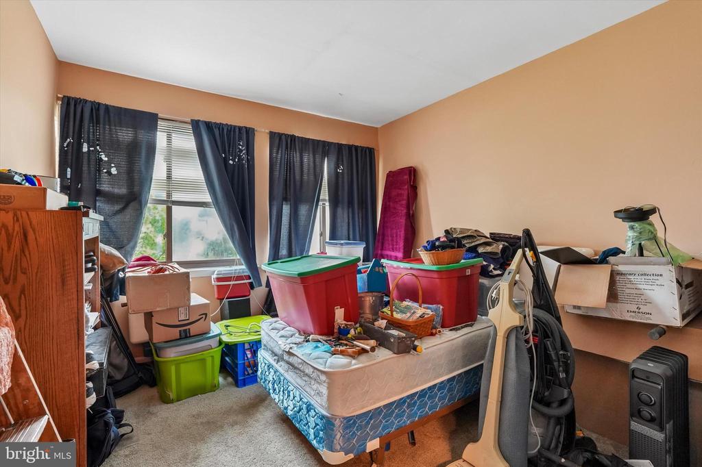 4662 CANTERBURY COURT