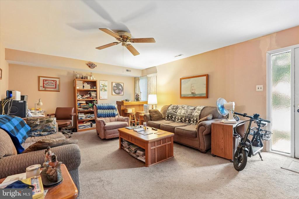 4662 CANTERBURY COURT