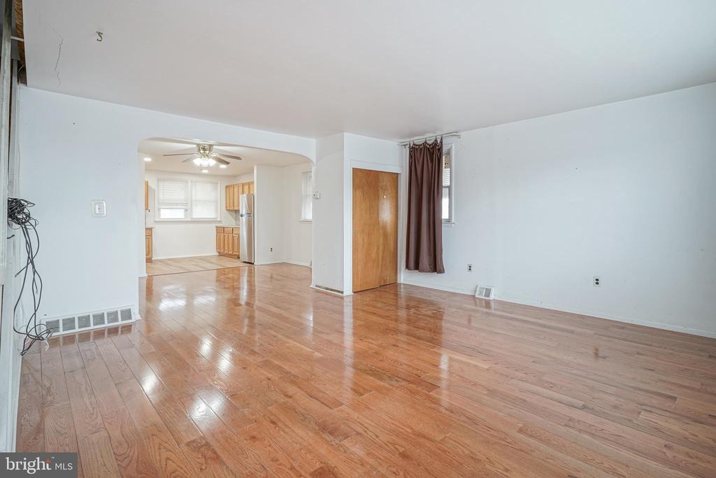 4653 PENNYPACK STREET
