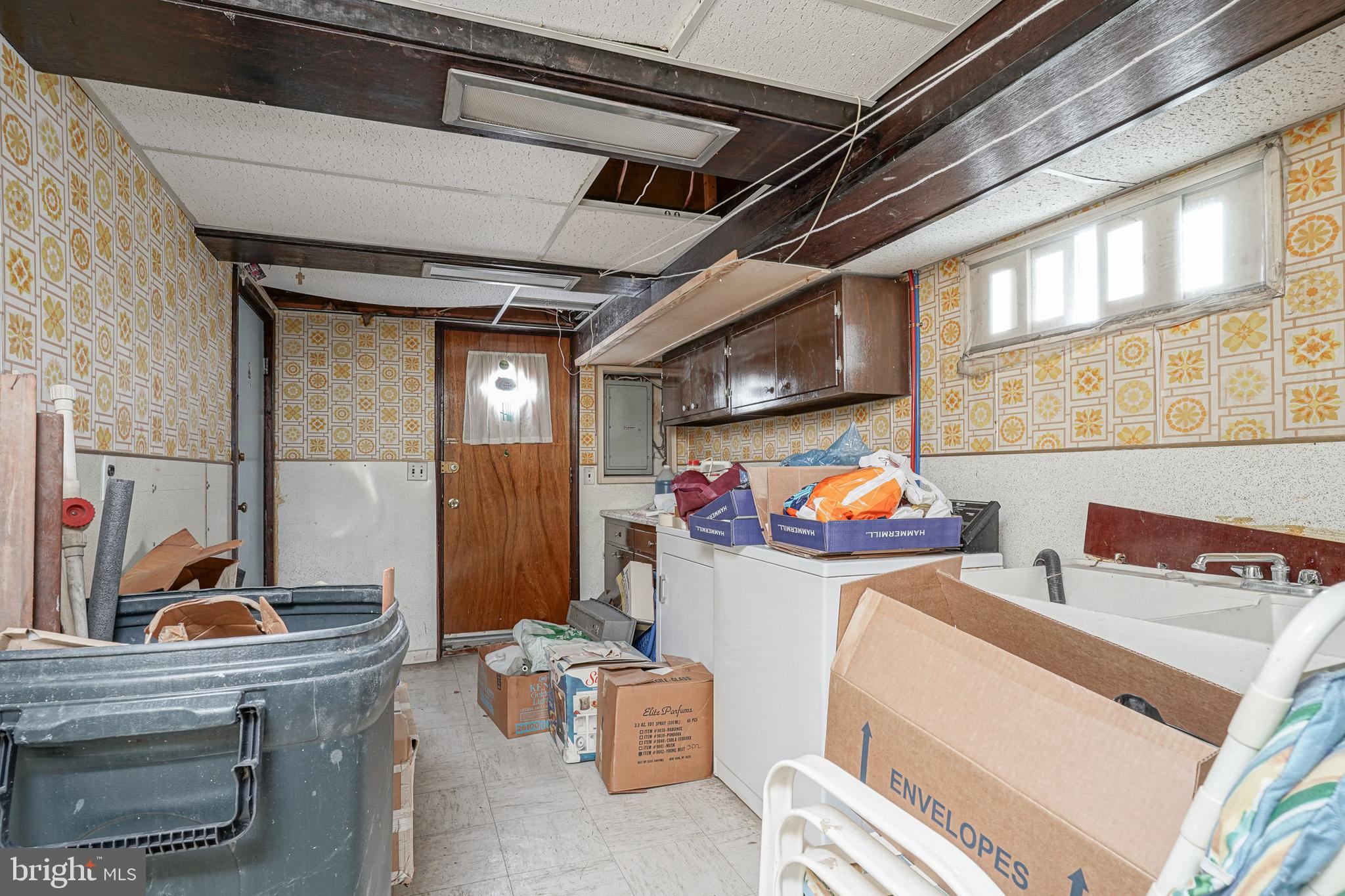 4653 PENNYPACK STREET