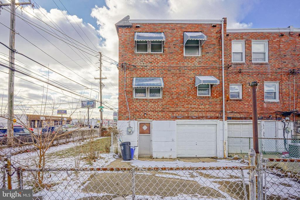 4653 PENNYPACK STREET