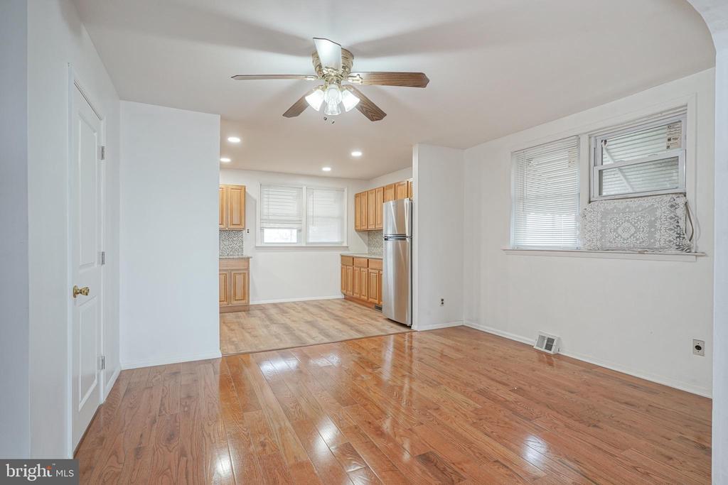 4653 PENNYPACK STREET