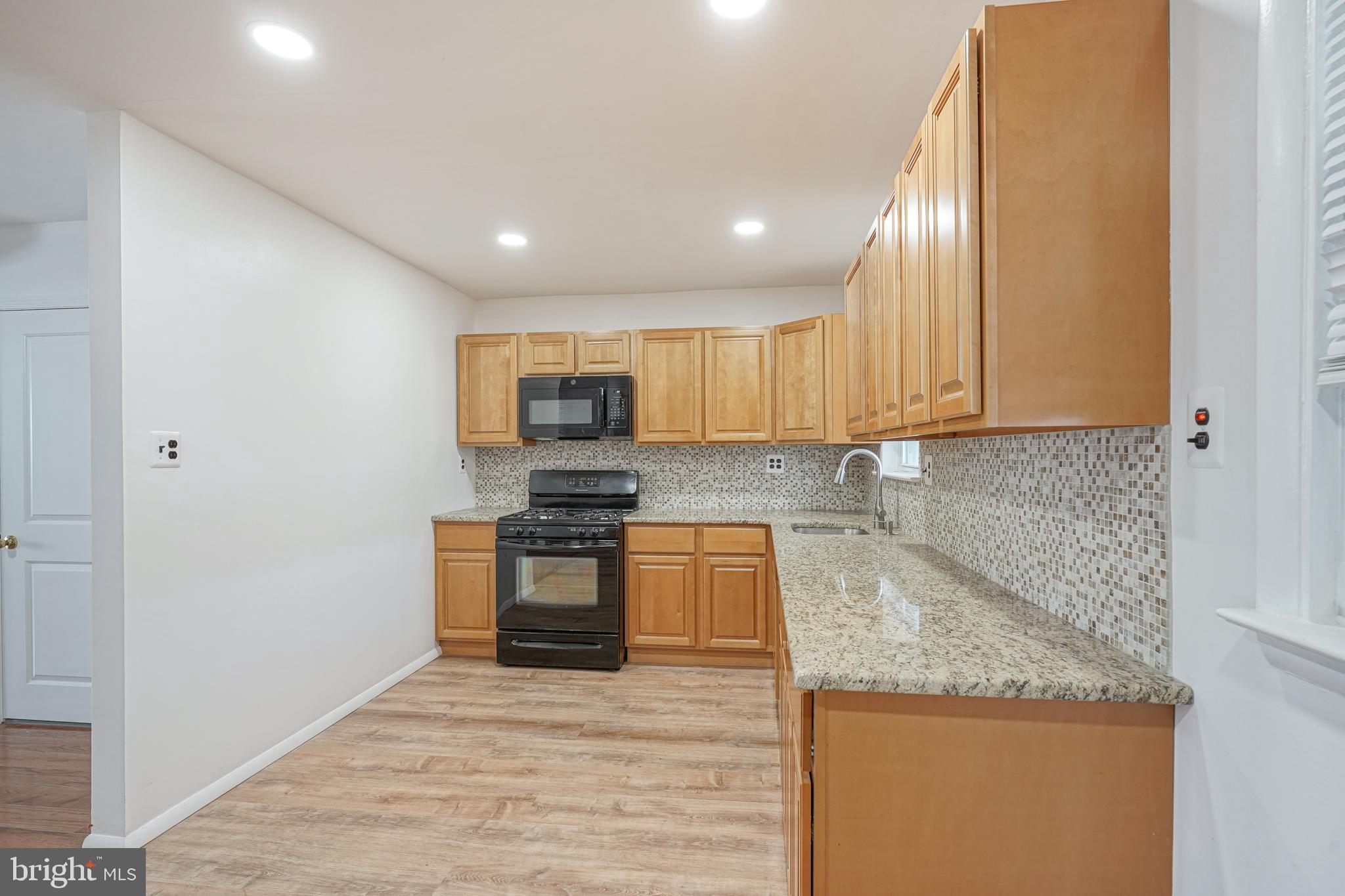 4653 PENNYPACK STREET